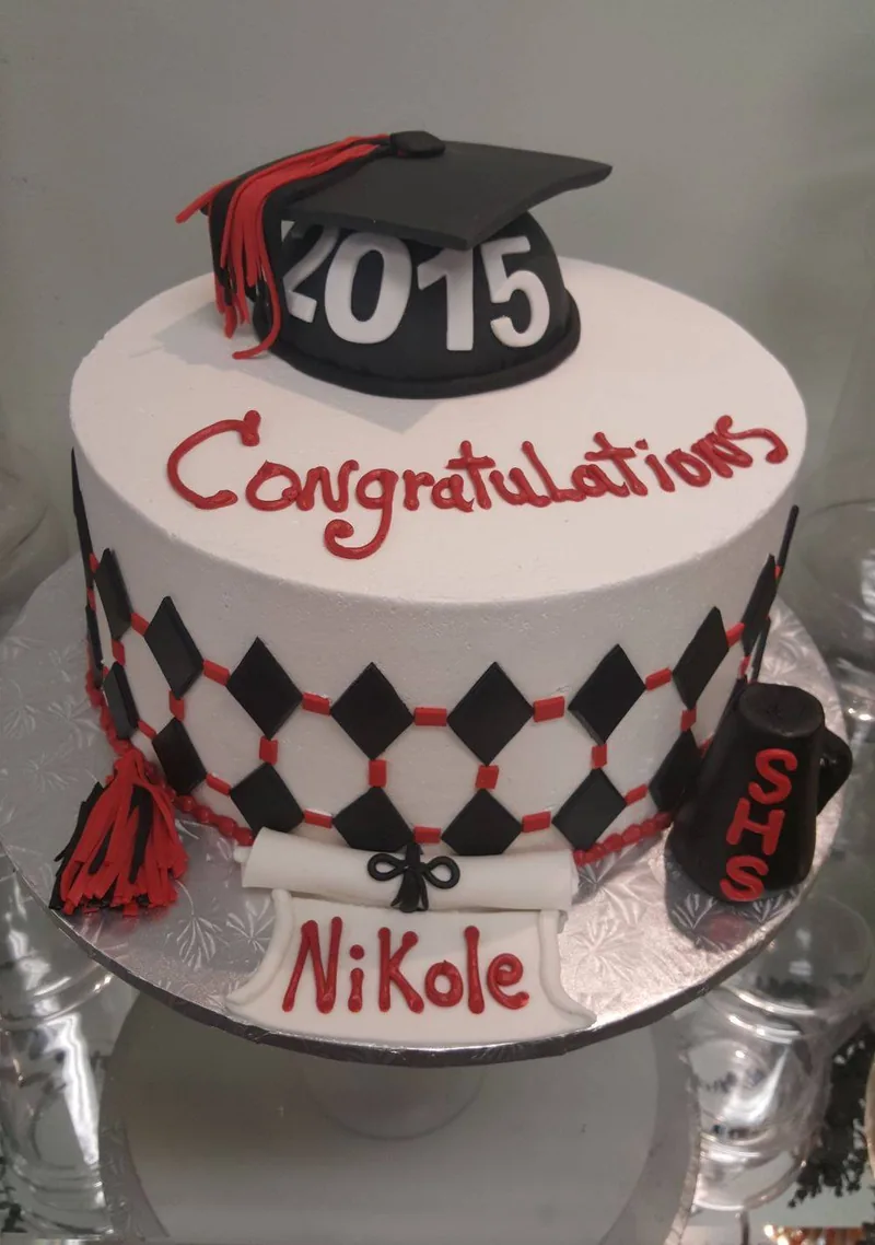 Graduation cake by Aloha Bakery