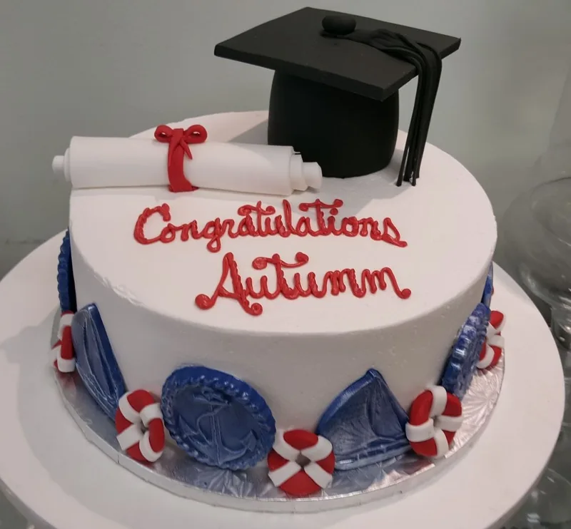 Graduation cake by Aloha Bakery