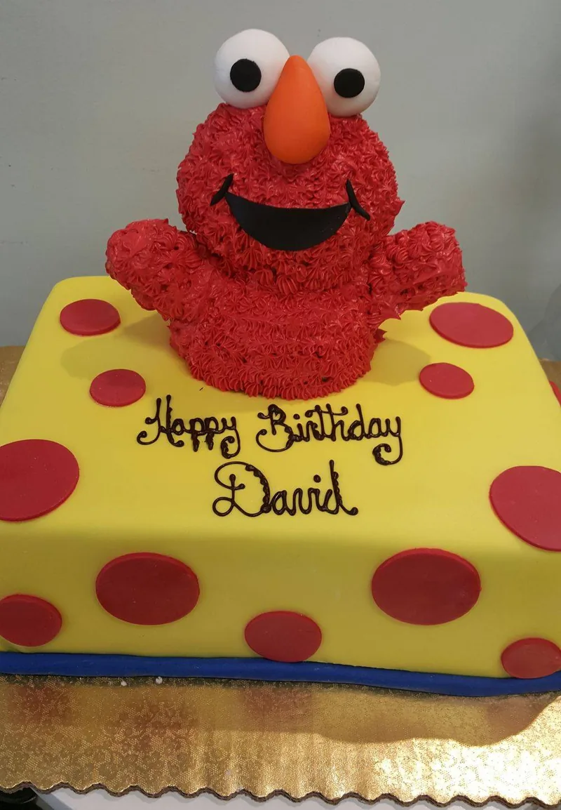 Children's birthday cake made at Aloha Bakery