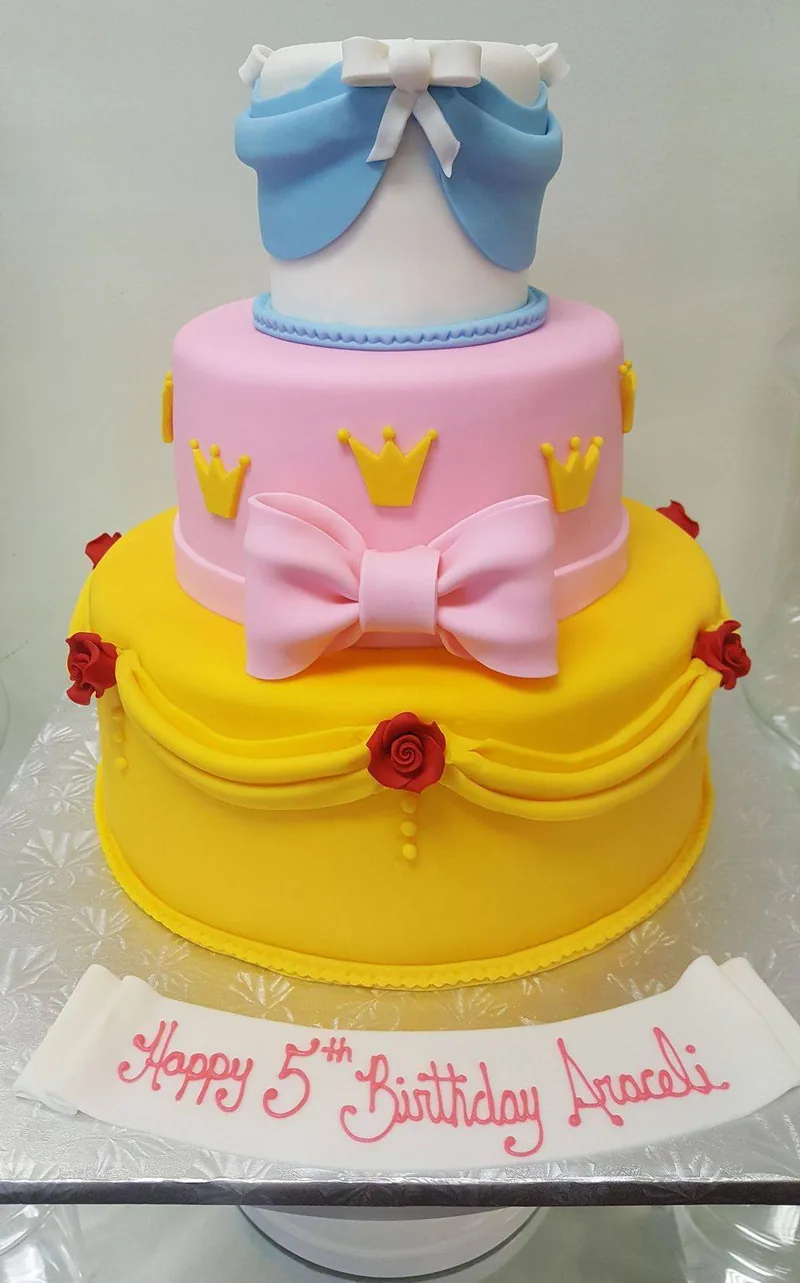 Children's birthday cake made at Aloha Bakery
