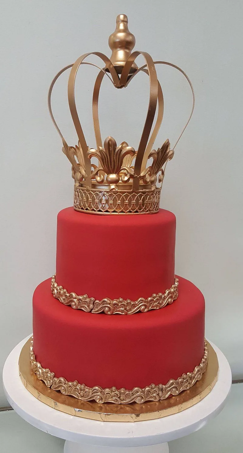 Quinceañera and sweet sixteen cake by Aloha Bakery
