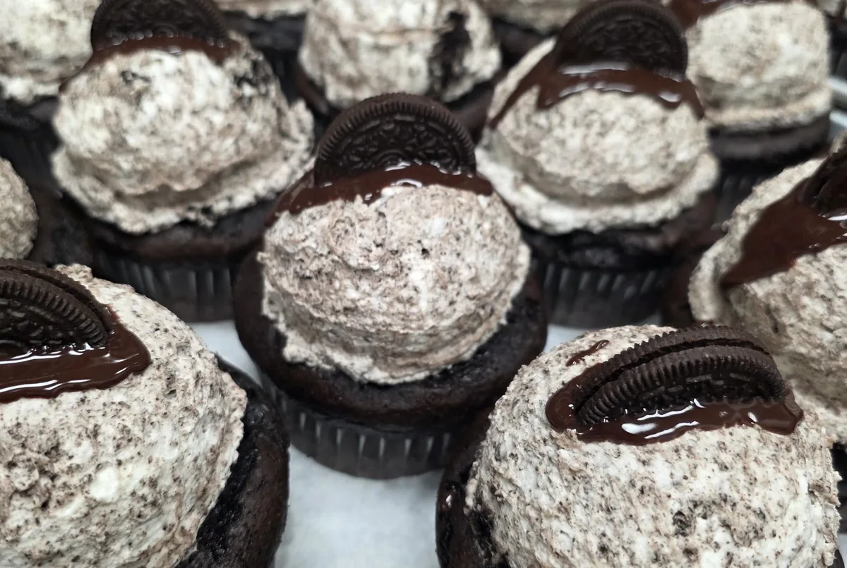 Cookies and cream cupcakes from the Aloha bakery